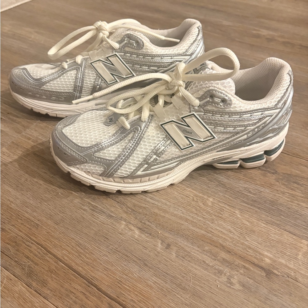 New Balance 1906 Unisex Sneakers